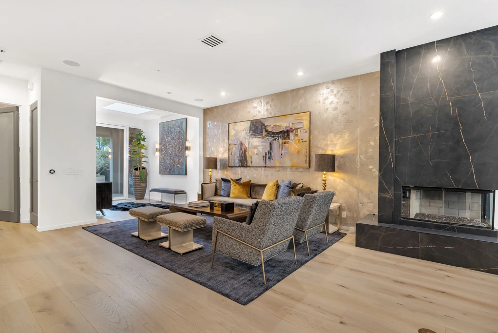 8719 Rosewood Ave- HsHProd-6